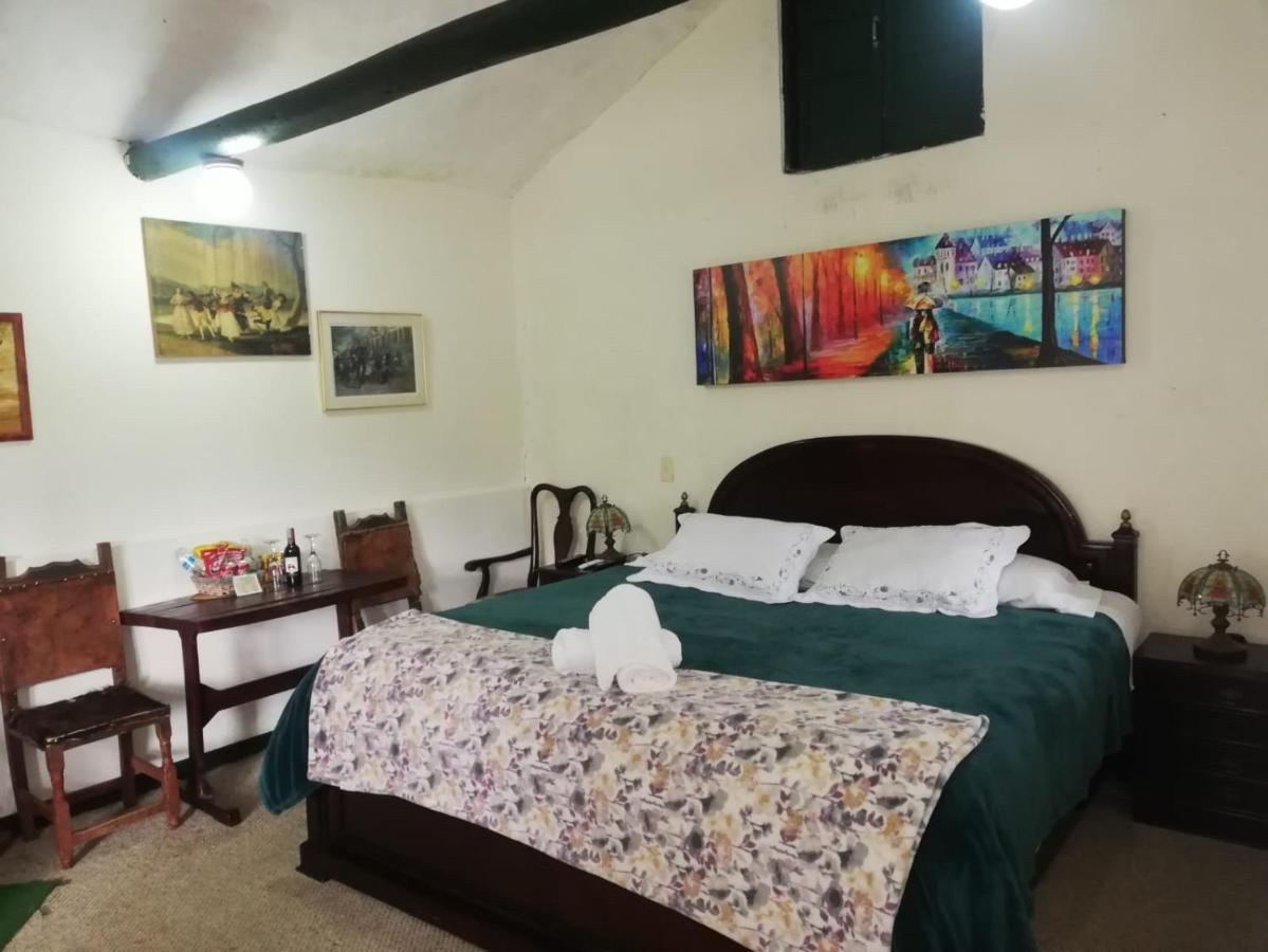 Hotel Y Centro De Convenciones Pueblito De Yerbabuena Paraiso Natural Chía エクステリア 写真