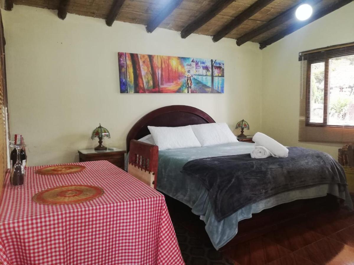 Hotel Y Centro De Convenciones Pueblito De Yerbabuena Paraiso Natural Chía エクステリア 写真